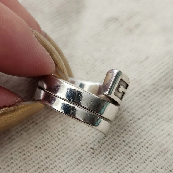 Gucci Sterling Silver Snake Spiral Ring - Picture 10 of 12